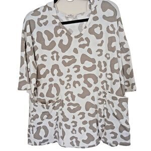 Cow Print V Neck Tunic Blouse 3/4 Sleeve Lagan Look White Large